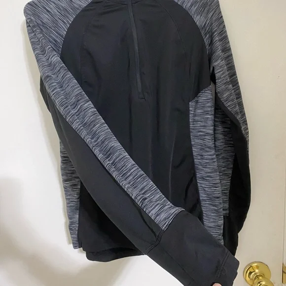 Quarter zip grey and black - Picture 2 of 4